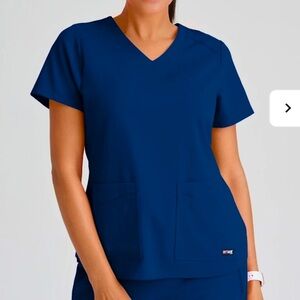 Complete XS Grey’s Anatomy scrub set!!